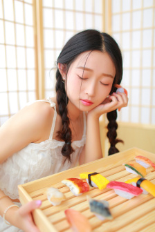 日本亲与子乱人妻IHD